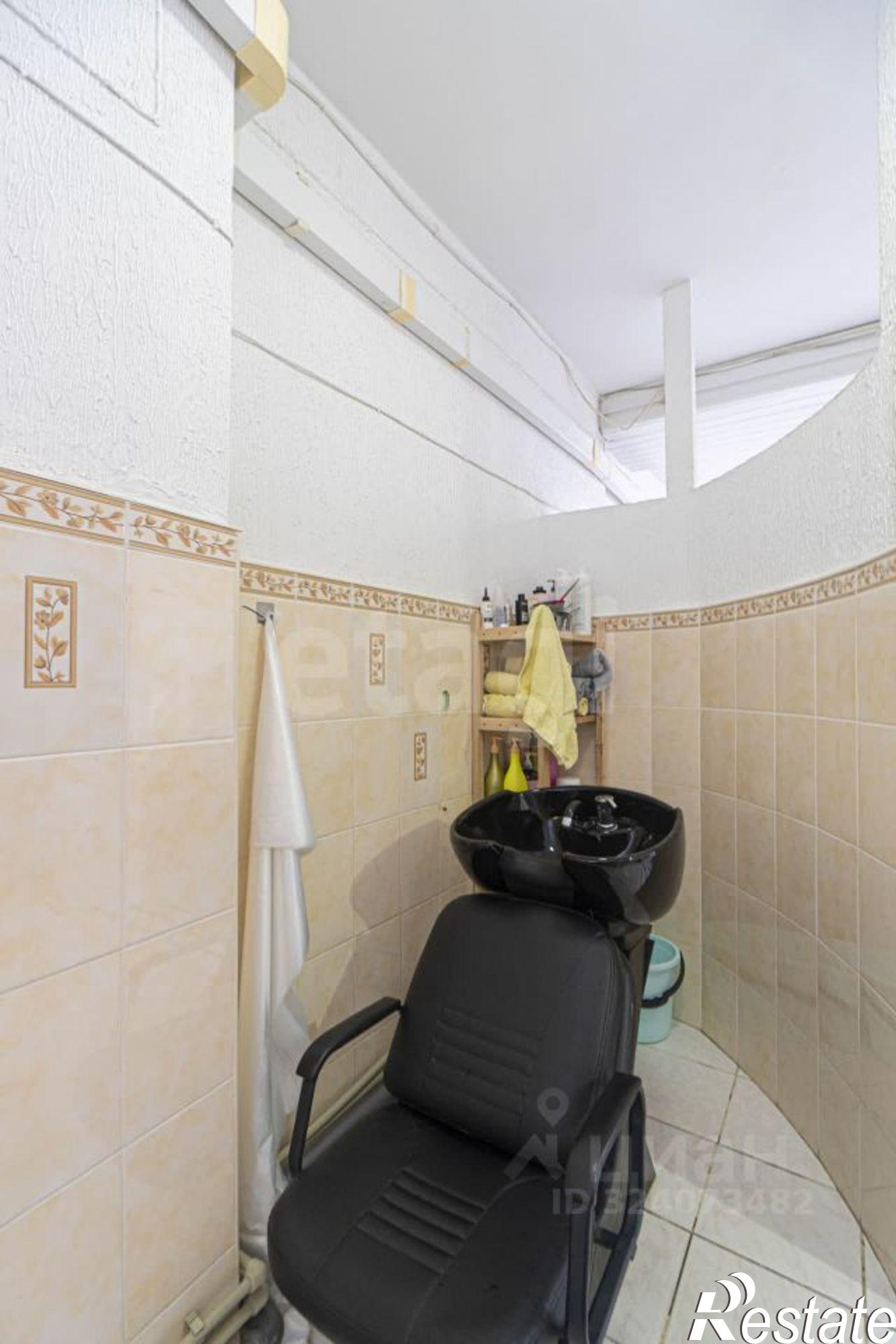 Купить помещение свободного назначения за 16 743 000 рублей на ул Александра Косарева, 2