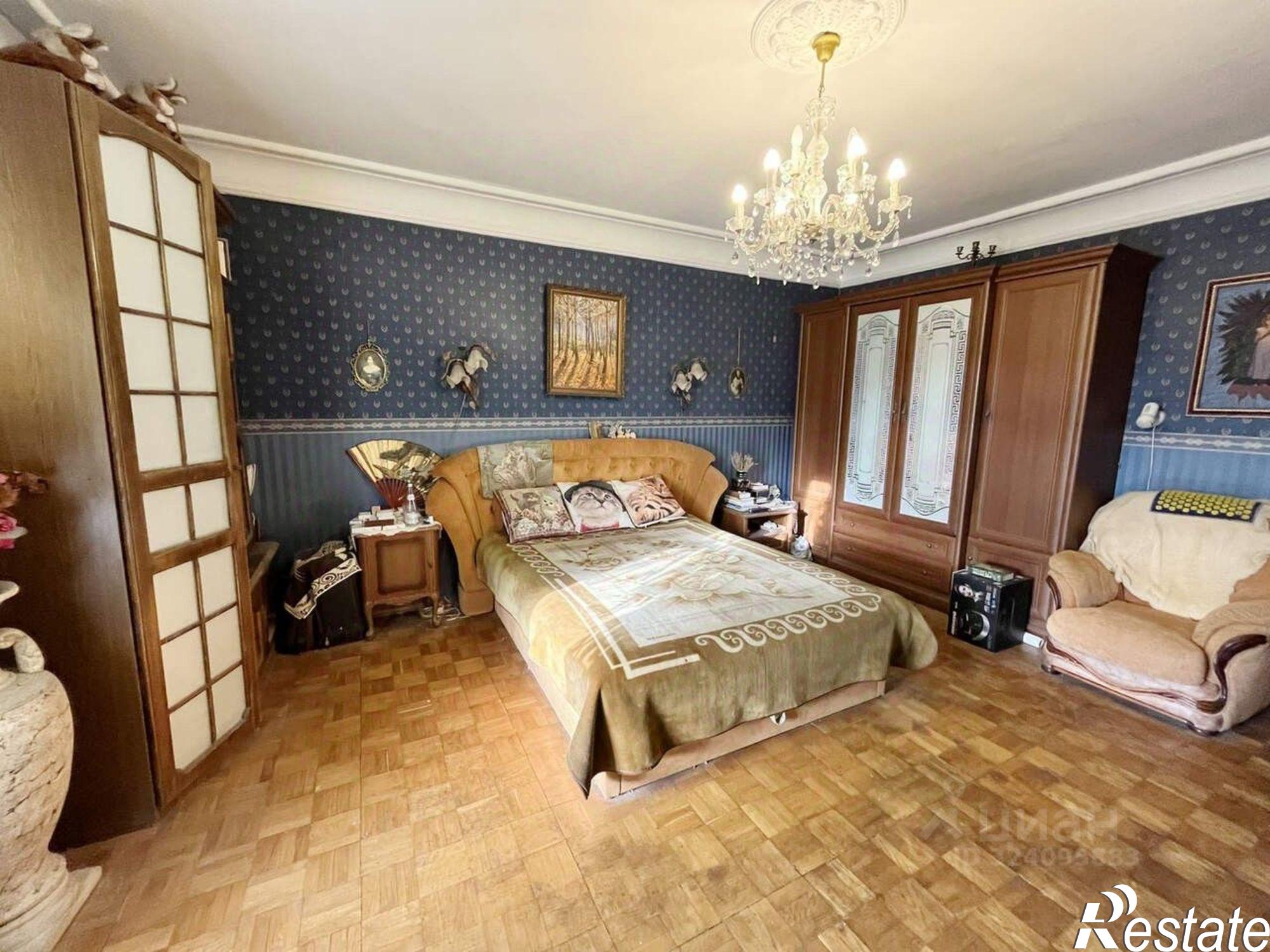 Купить квартиру за 15 990 000 рублей на ул Очаковцев, 39