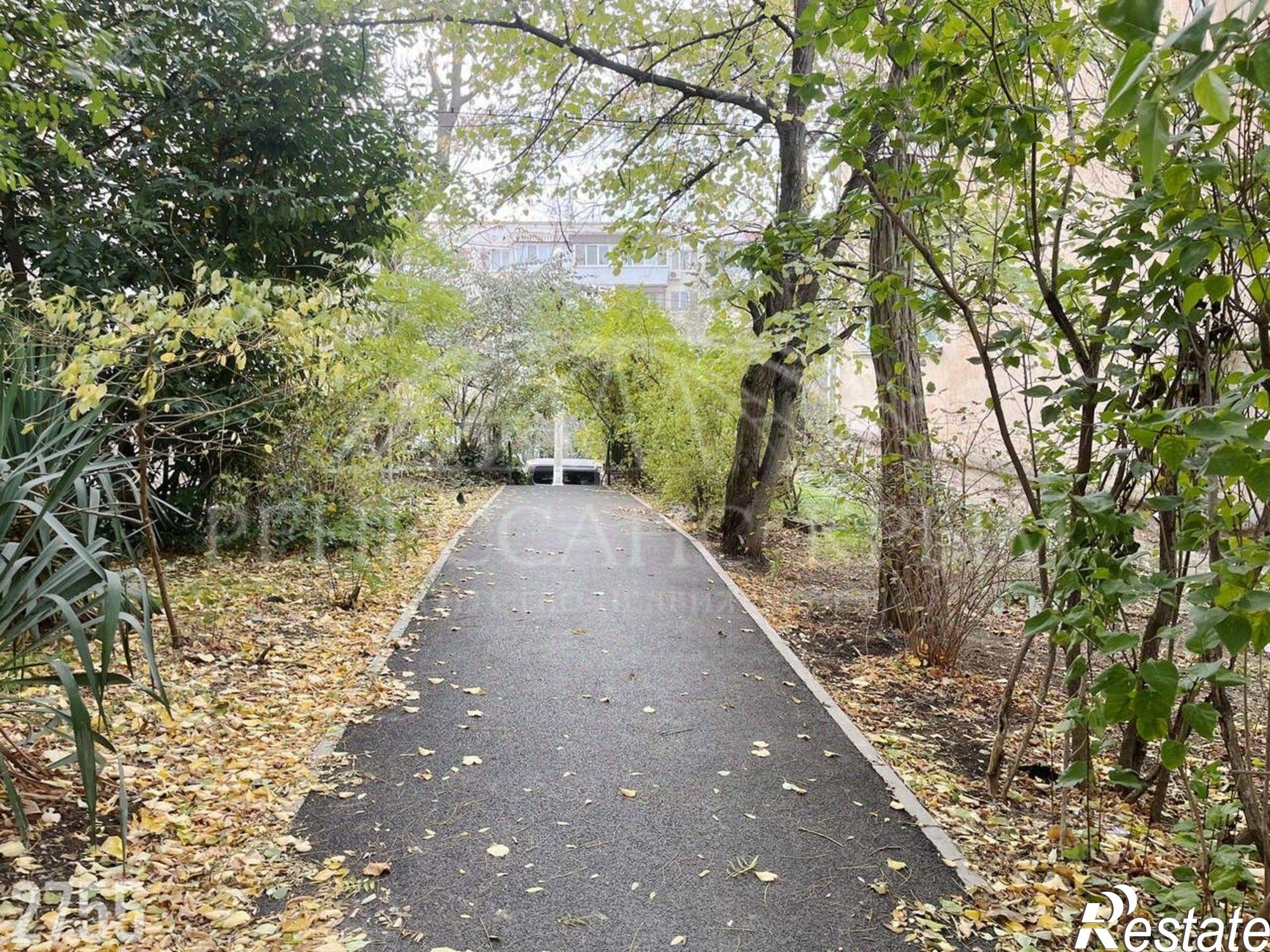 Купить квартиру за 15 990 000 рублей на ул Очаковцев, 39