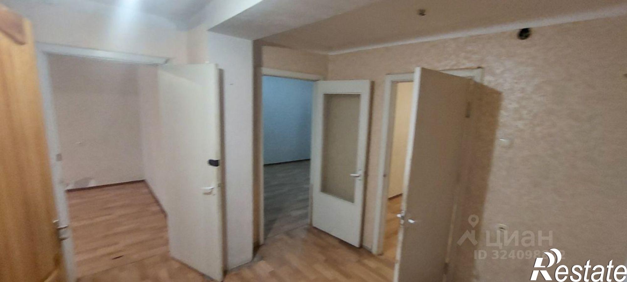 Купить квартиру за 10 500 000 рублей на ул Военных Строителей, 10/6