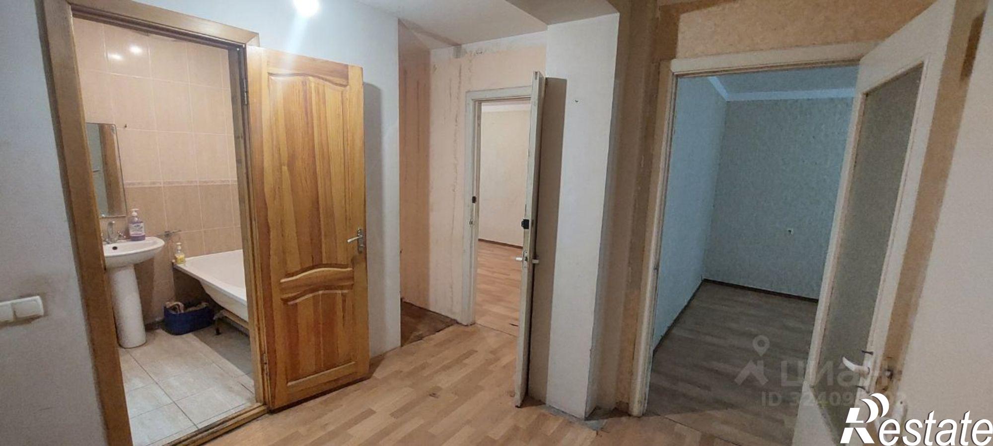 Купить квартиру за 10 500 000 рублей на ул Военных Строителей, 10/6