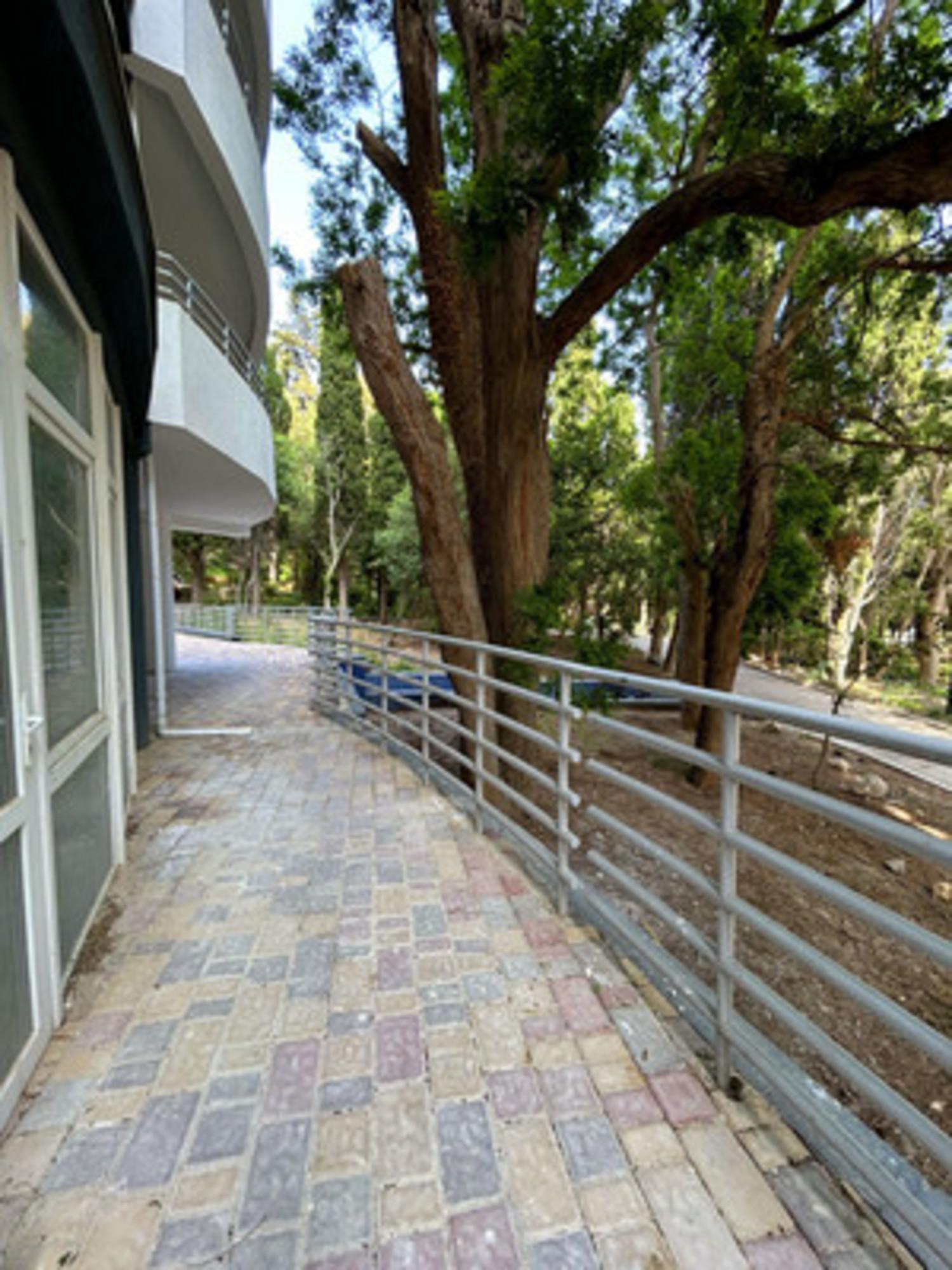 Купить квартиру за 8 000 000 рублей на Кореиз пгт, Мисхорский парк, 10