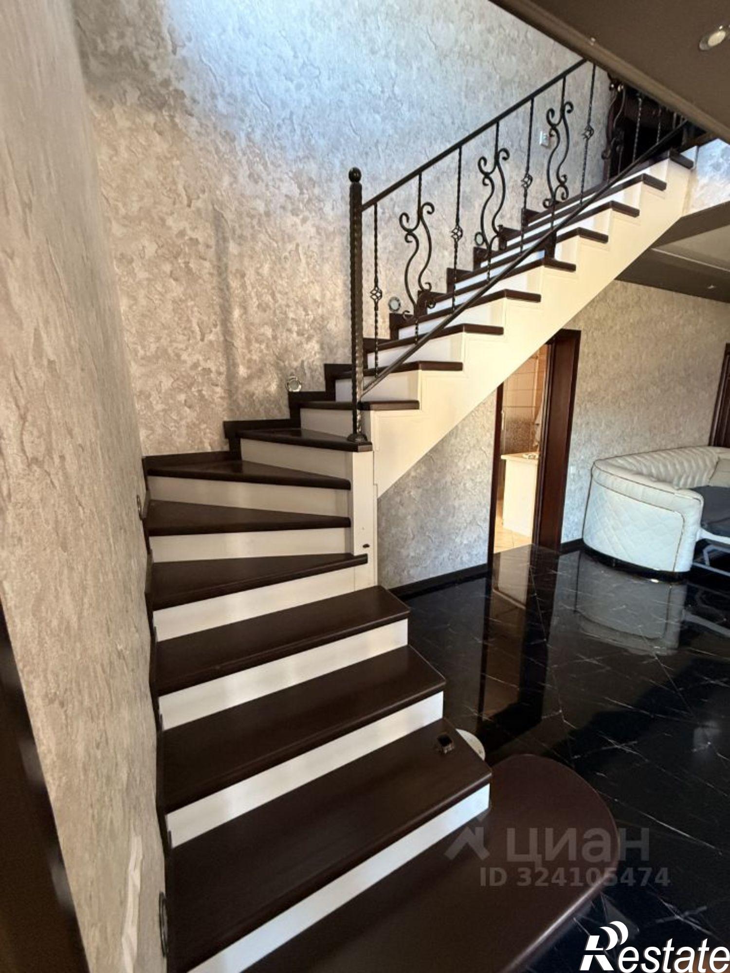 Купить дачу, дом, коттедж за 38 000 000 рублей на ул Демирджи, 37