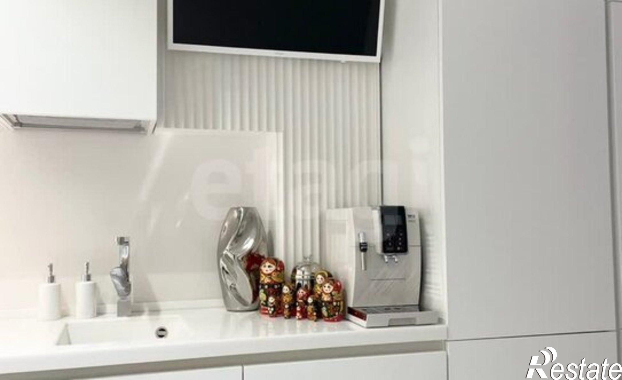 Купить квартиру за 12 800 000 рублей на ул Челнокова, 17 2б