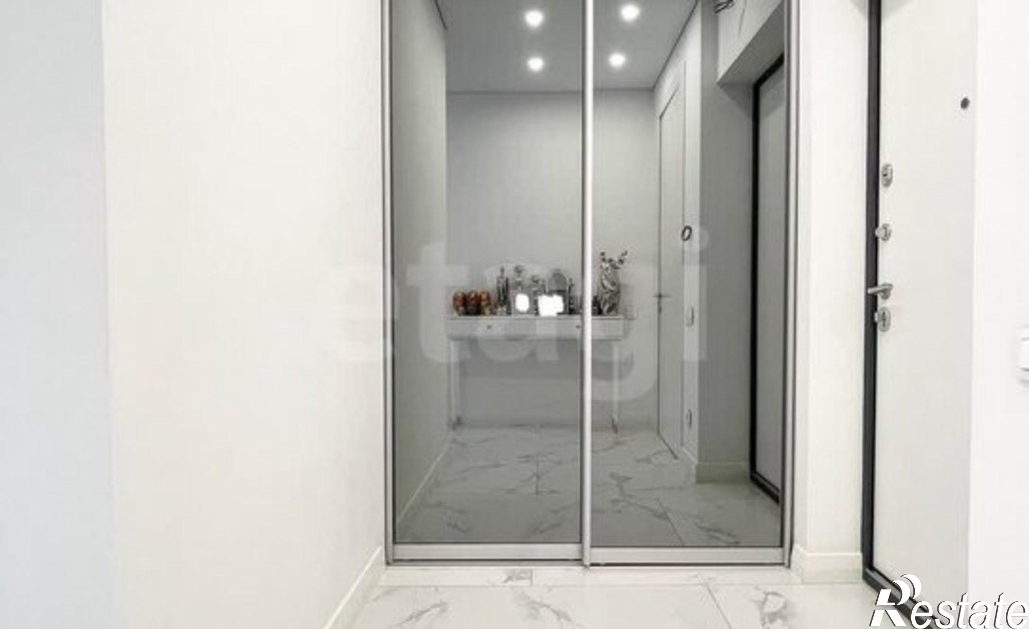 Купить квартиру за 12 800 000 рублей на ул Челнокова, 17 2б