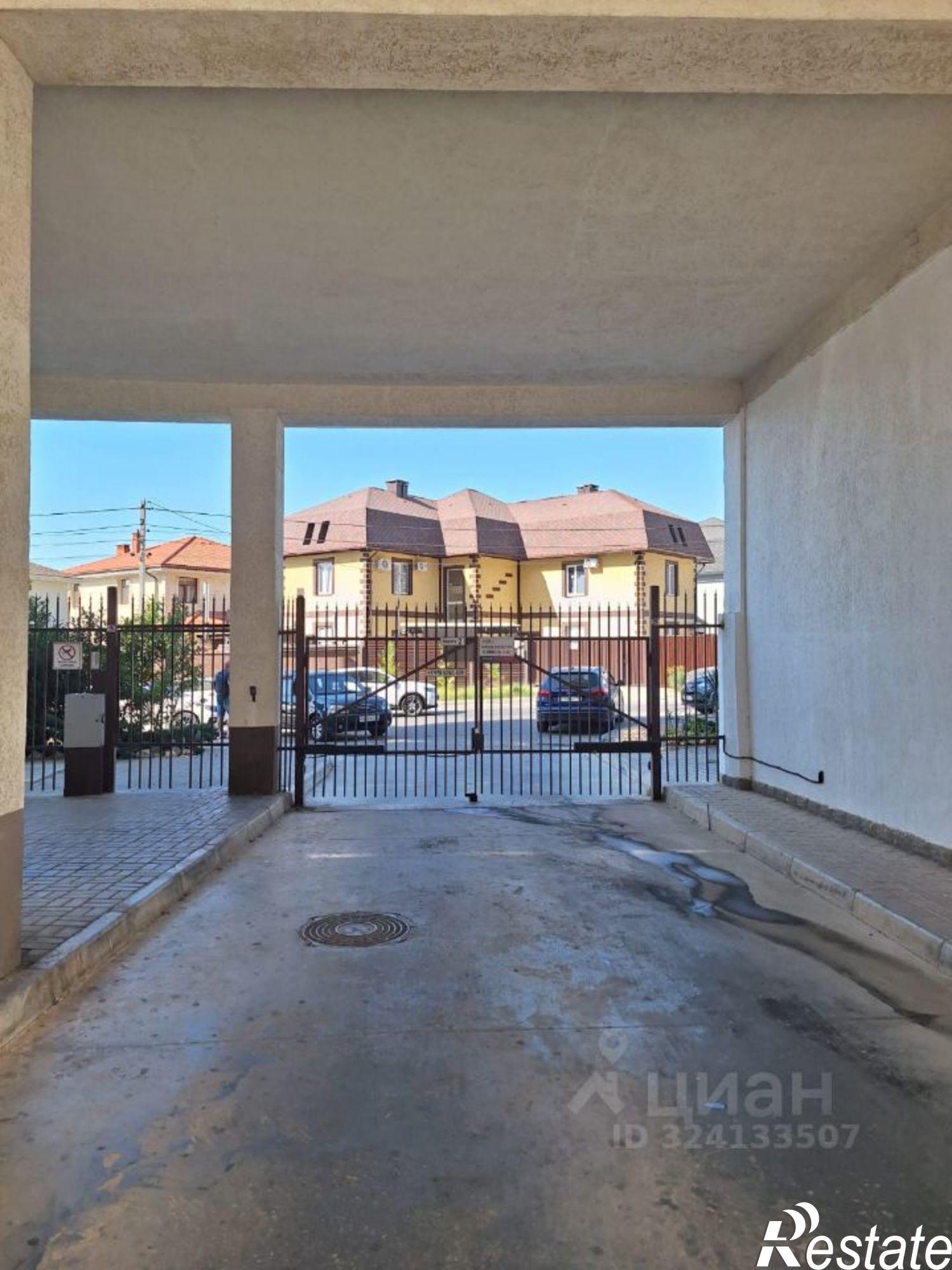 Сдать квартиру за 70 000 рублей на Античный проспект, 12