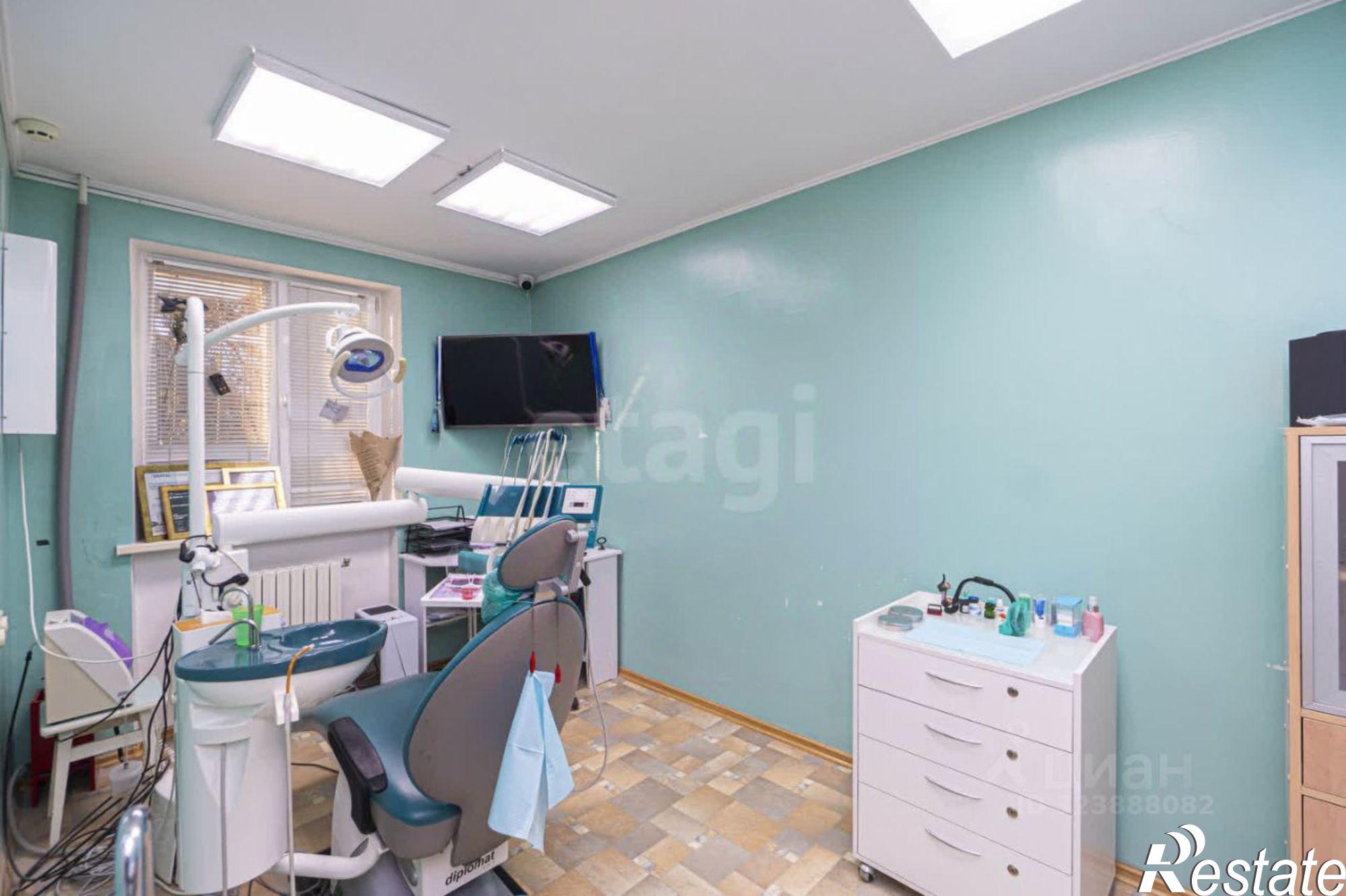 Купить квартиру за 10 500 000 рублей на пл 50-летия СССР, 5/3