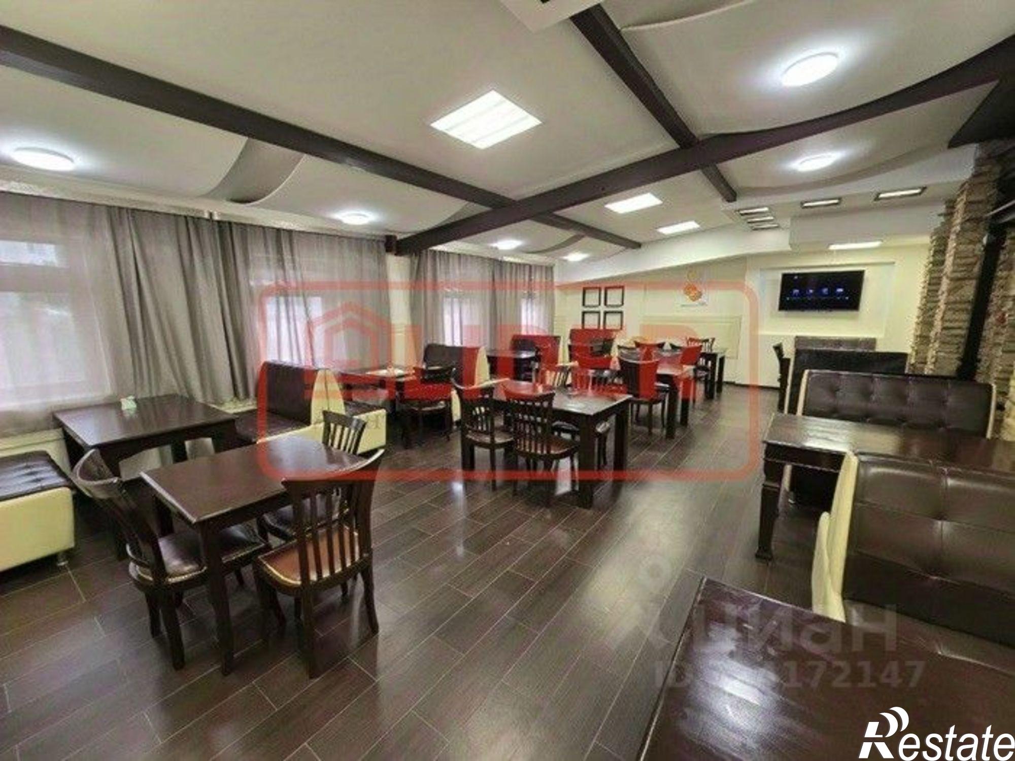 Сдать торговое помещение за 250 000 рублей на проспект Октябрьской Революции, 38/4