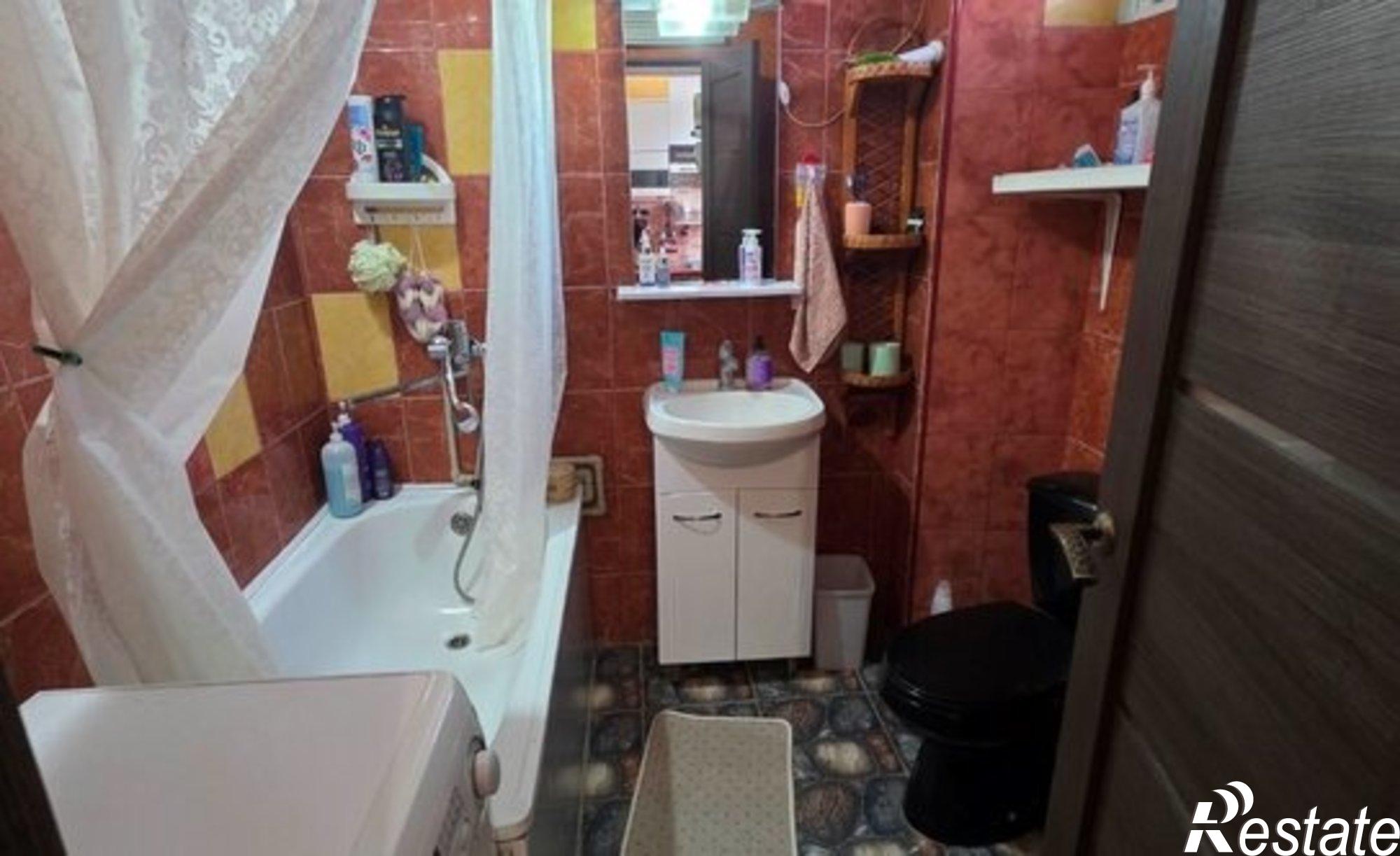 Купить квартиру за 6 900 000 рублей на Евпатория, улица Володарского, 4