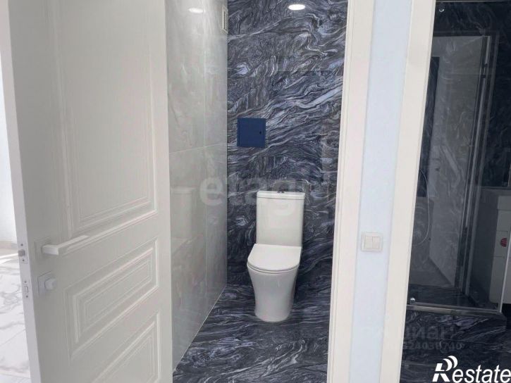 3-комн квартира 3-й микрорайон, 82В,  д. 82В