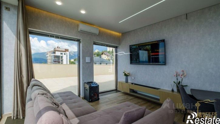 3-комн квартира г Ялта, поселок городского типа Массандра