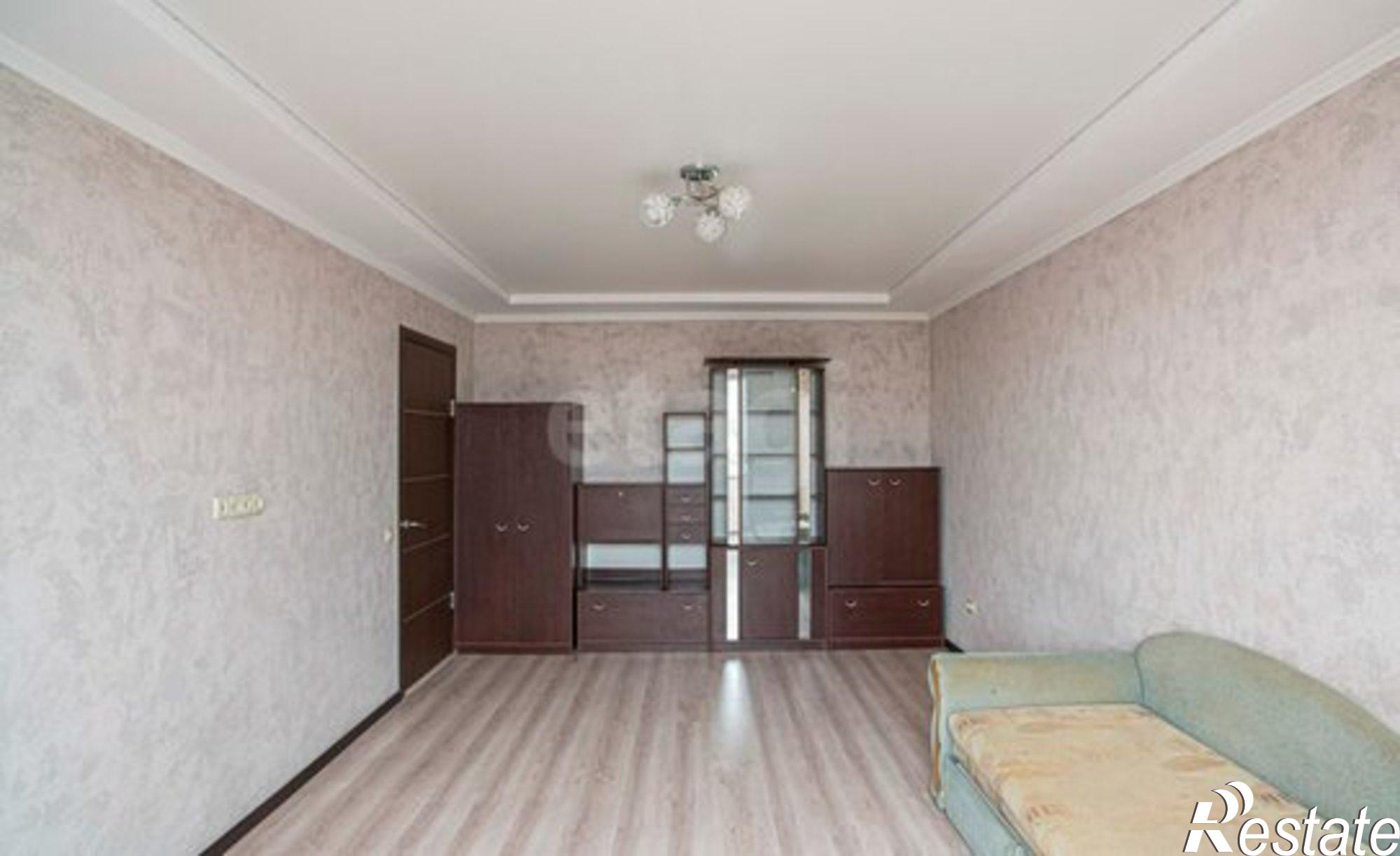 Купить квартиру за 6 180 000 рублей на ул Хрусталева, 69