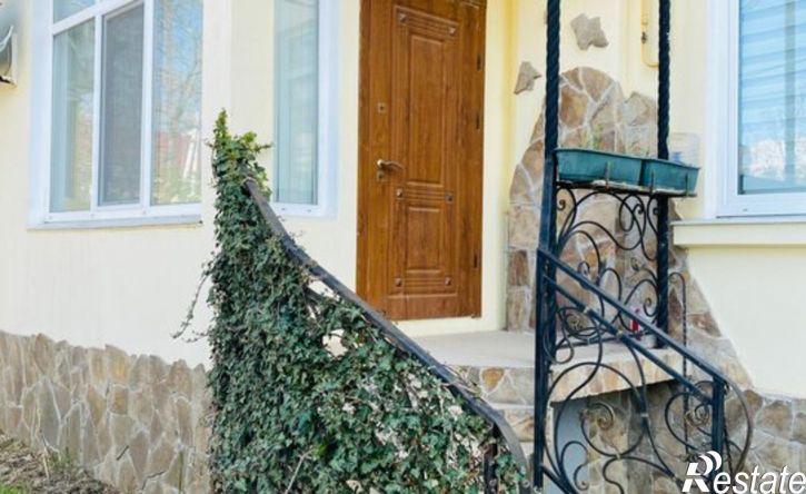 1-комн квартира улица Павла Дыбенко, 8,  д. 8