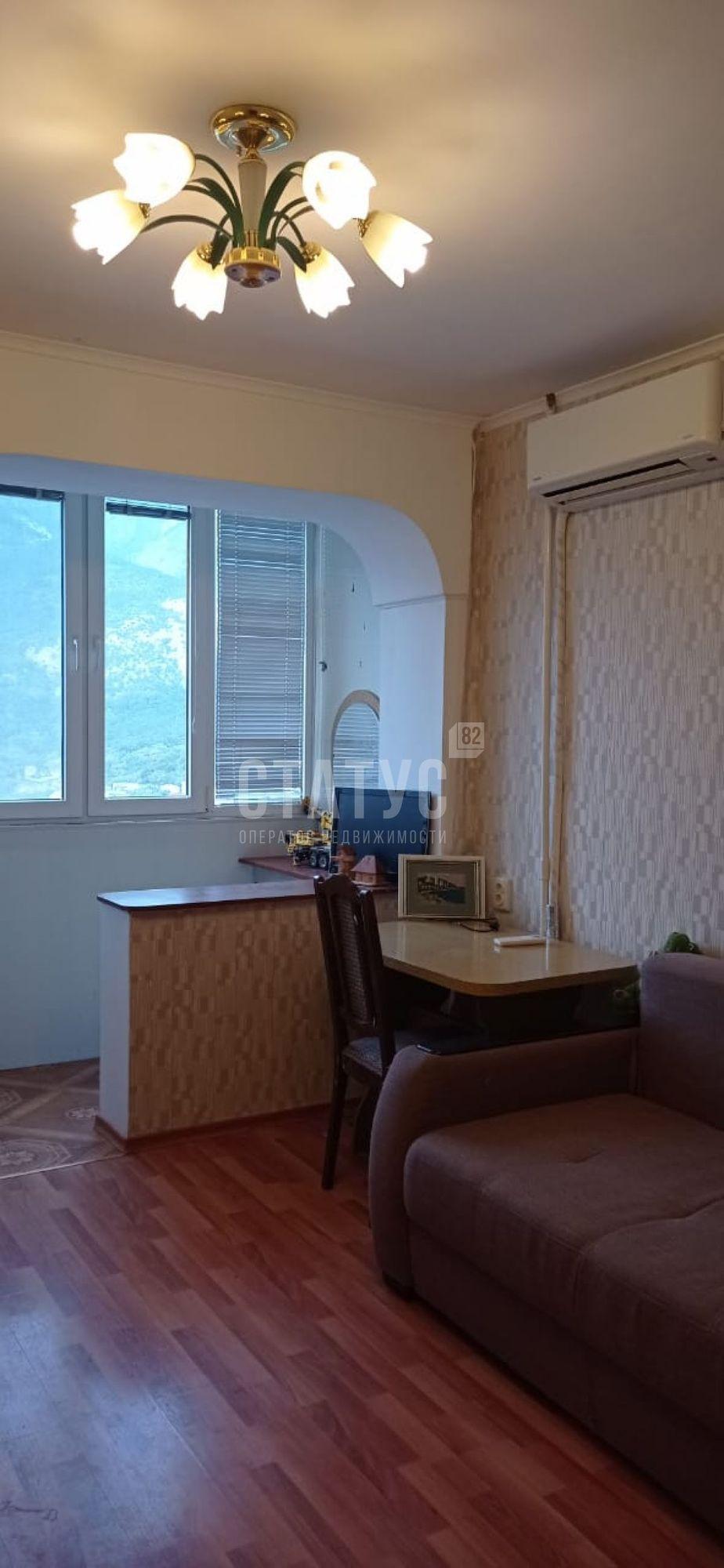 Сдать квартиру за 42 000 рублей на Стахановская ул, 32