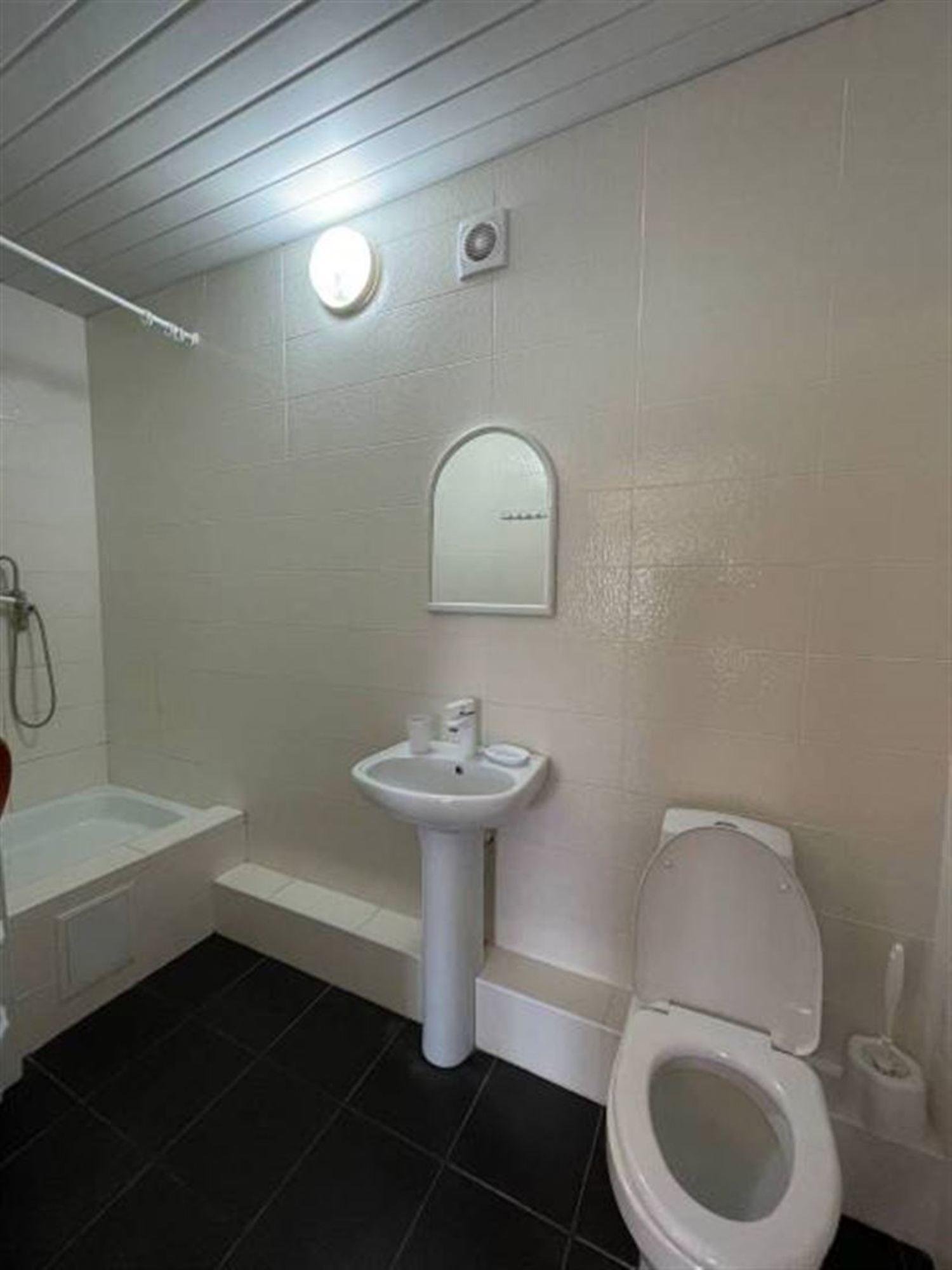 Купить дачу, дом, коттедж за 17 000 000 рублей на Штормовое