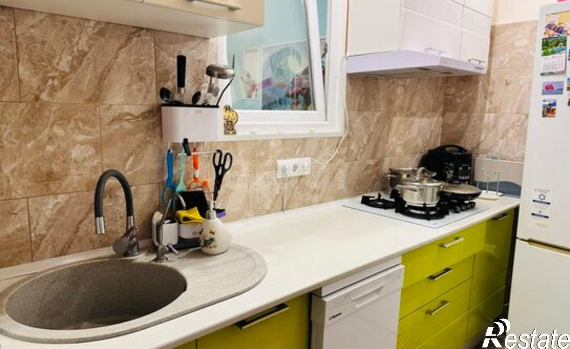 Купить квартиру за 8 500 000 рублей на улица Военных Строителей, 12/1