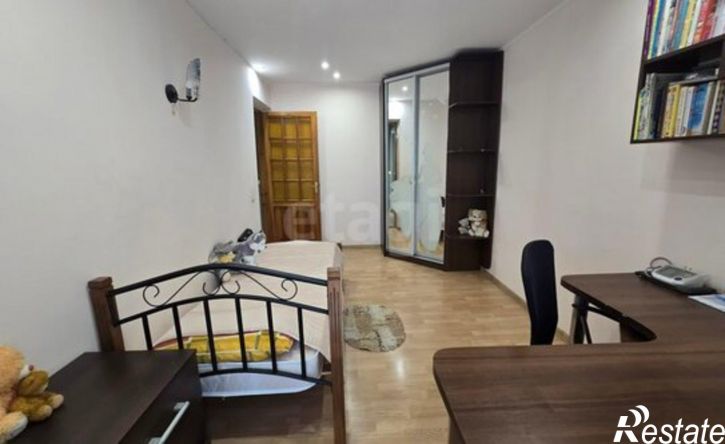 3-комн квартира ул Кузнецова, 18,  д. 18