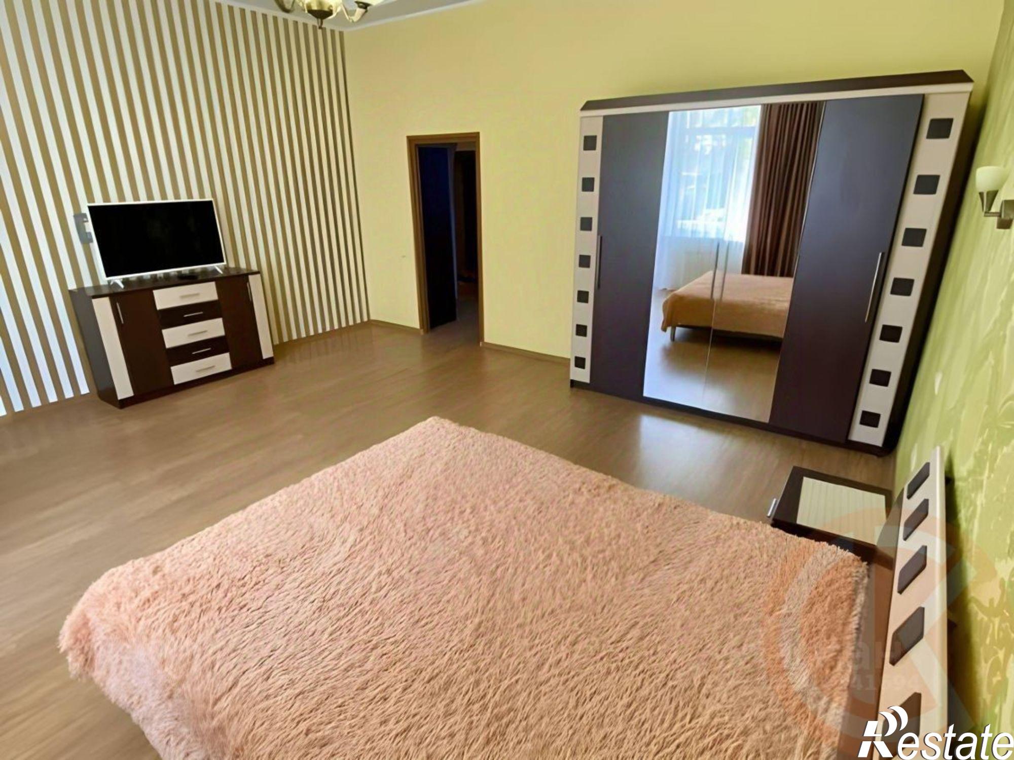 Купить квартиру за 17 900 000 рублей на Евпатория городской округ, Евпатория