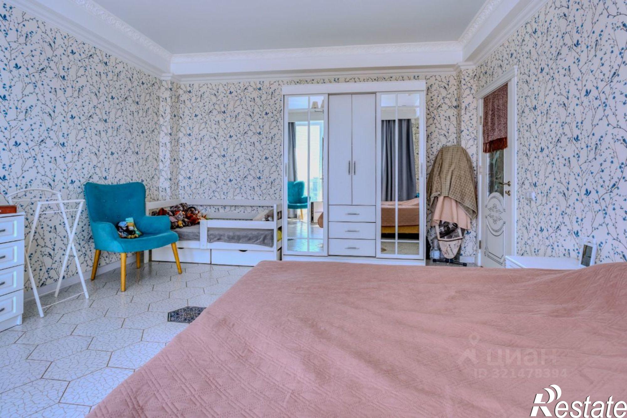 Купить квартиру за 22 500 000 рублей на Ялта, улица Щорса, 4В