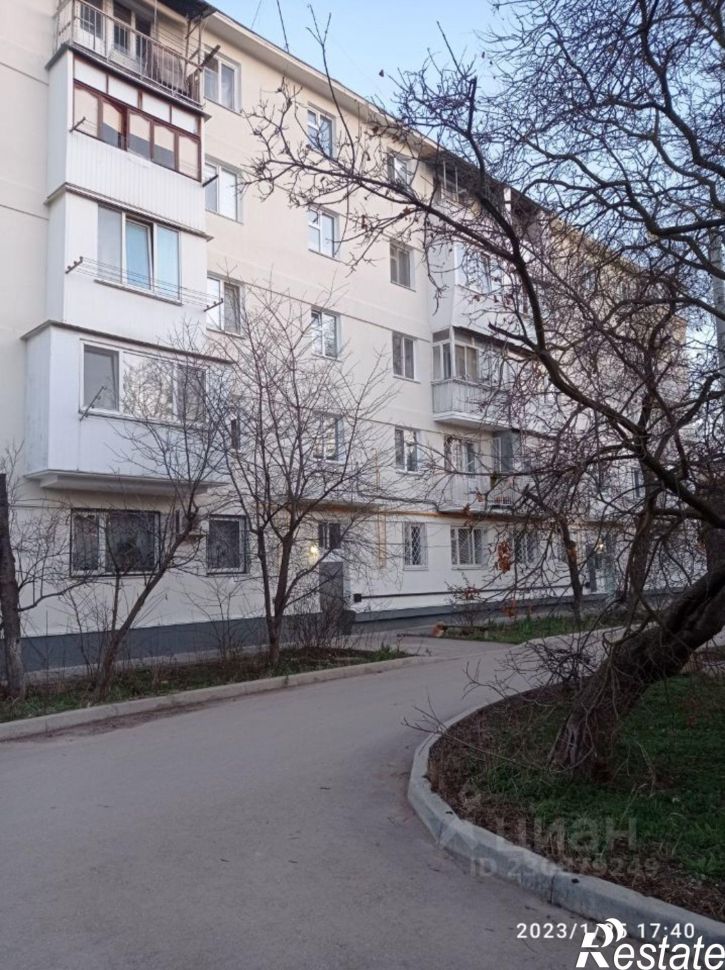 2-комн квартира улица Маршала Крылова, 19,  д. 19