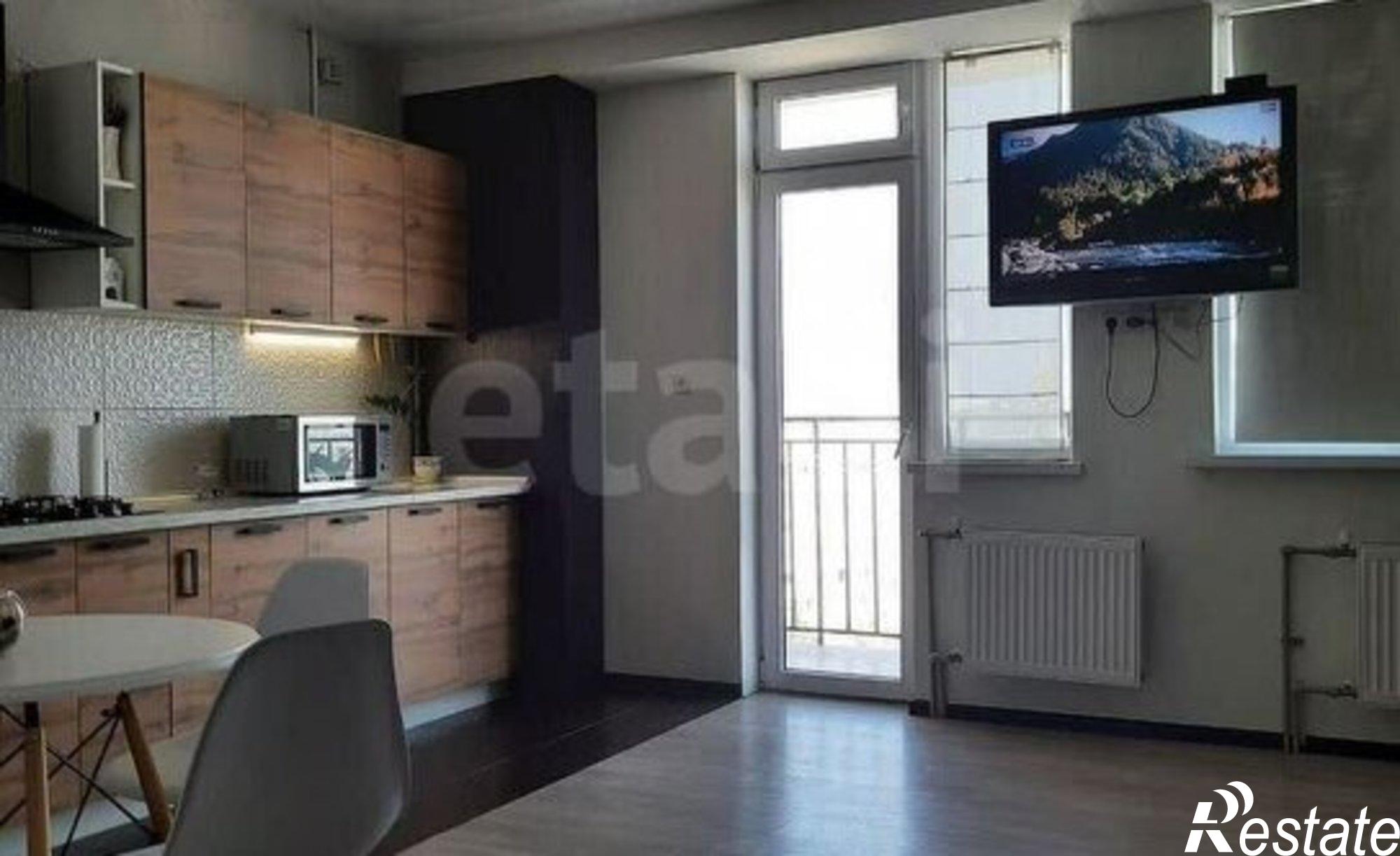 Купить квартиру за 11 000 000 рублей на Маячная улица, 33