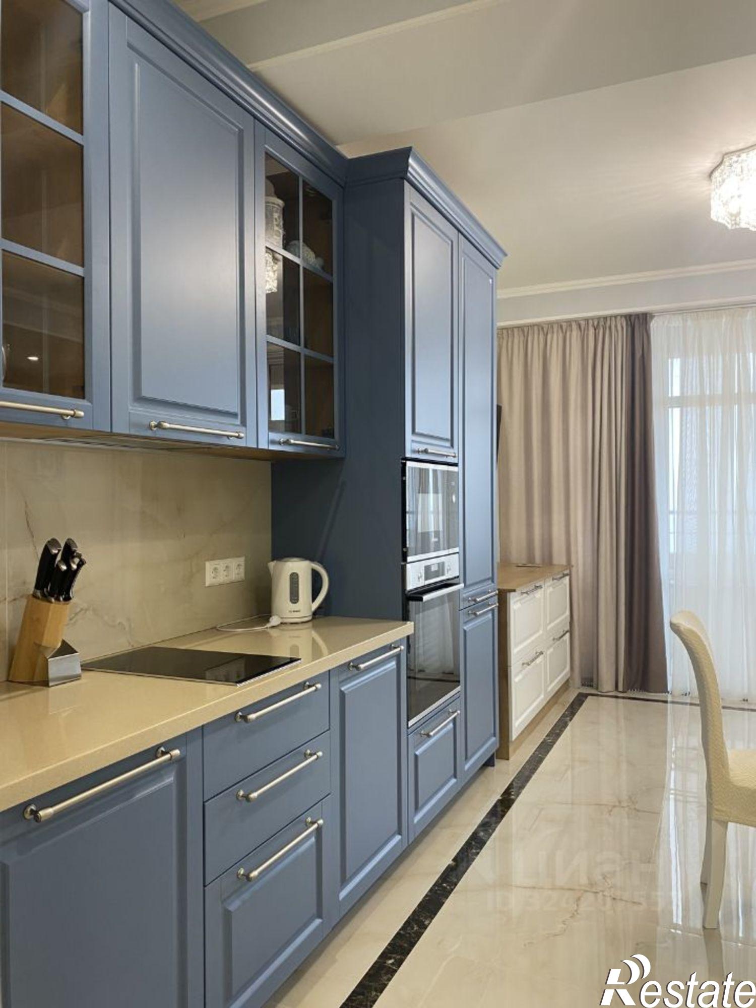 Сдать квартиру за 75 000 рублей на улица Наташинская, 2Ж