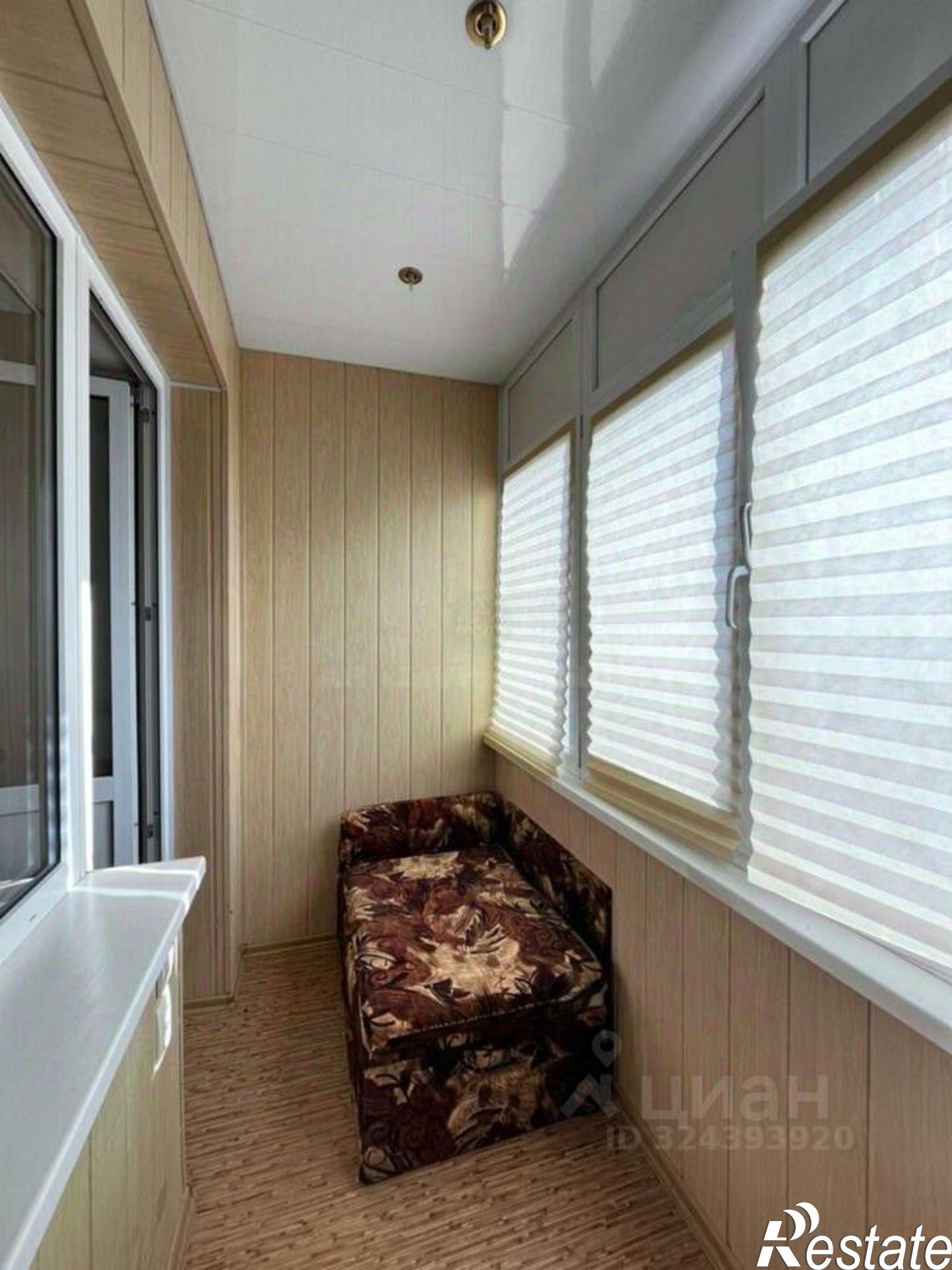 Купить квартиру за 6 880 000 рублей на проспект Октябрьской Революции, 71