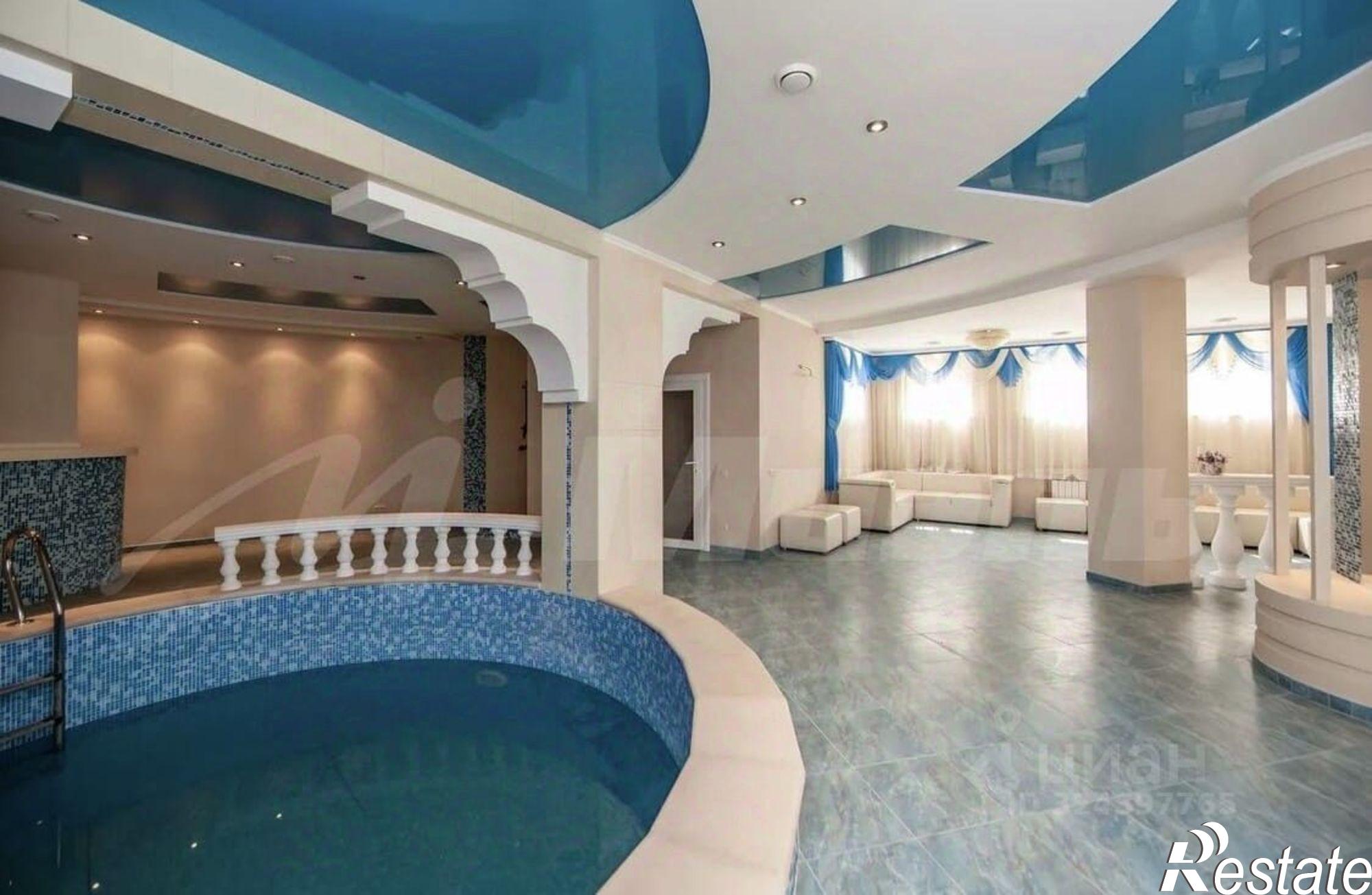 Купить помещение свободного назначения за 450 001 000 рублей на улица Ленина, 76