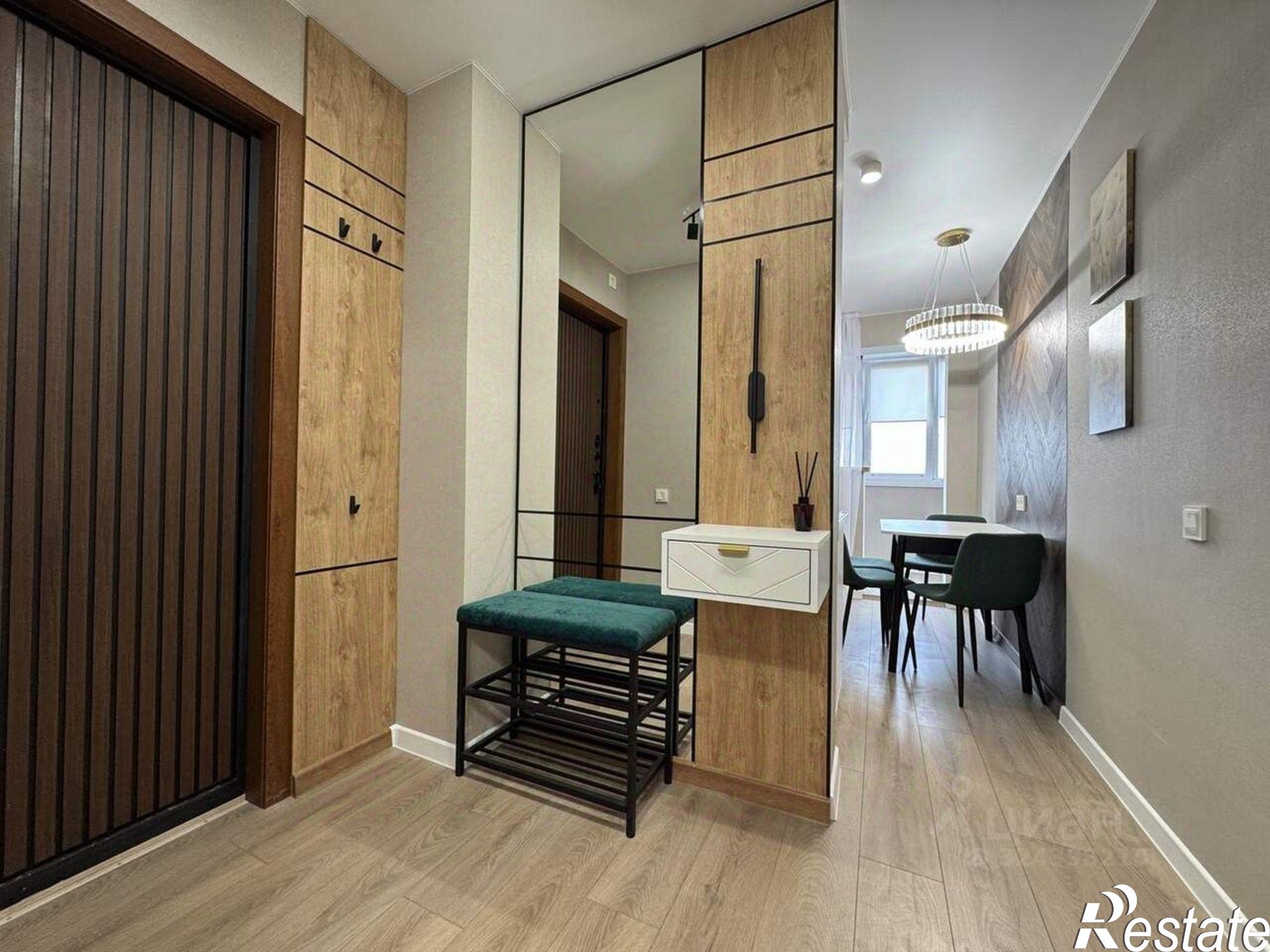 Купить квартиру за 13 850 000 рублей на проспект Генерала Острякова, 47