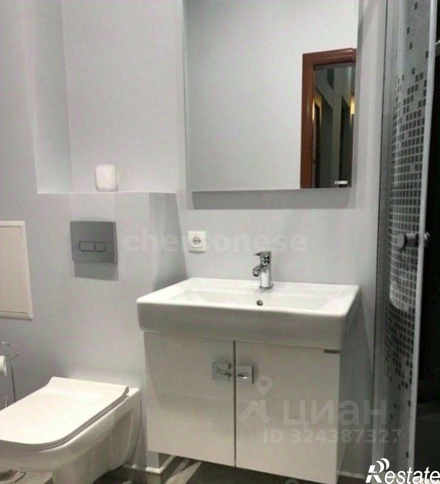 Сдать квартиру за 60 000 рублей на ул Большая Морская, 43