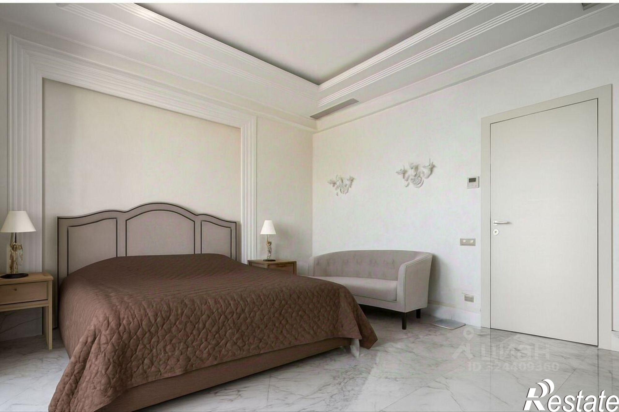 Купить квартиру за 25 000 000 рублей на Алупкинское шоссе, 12Ж