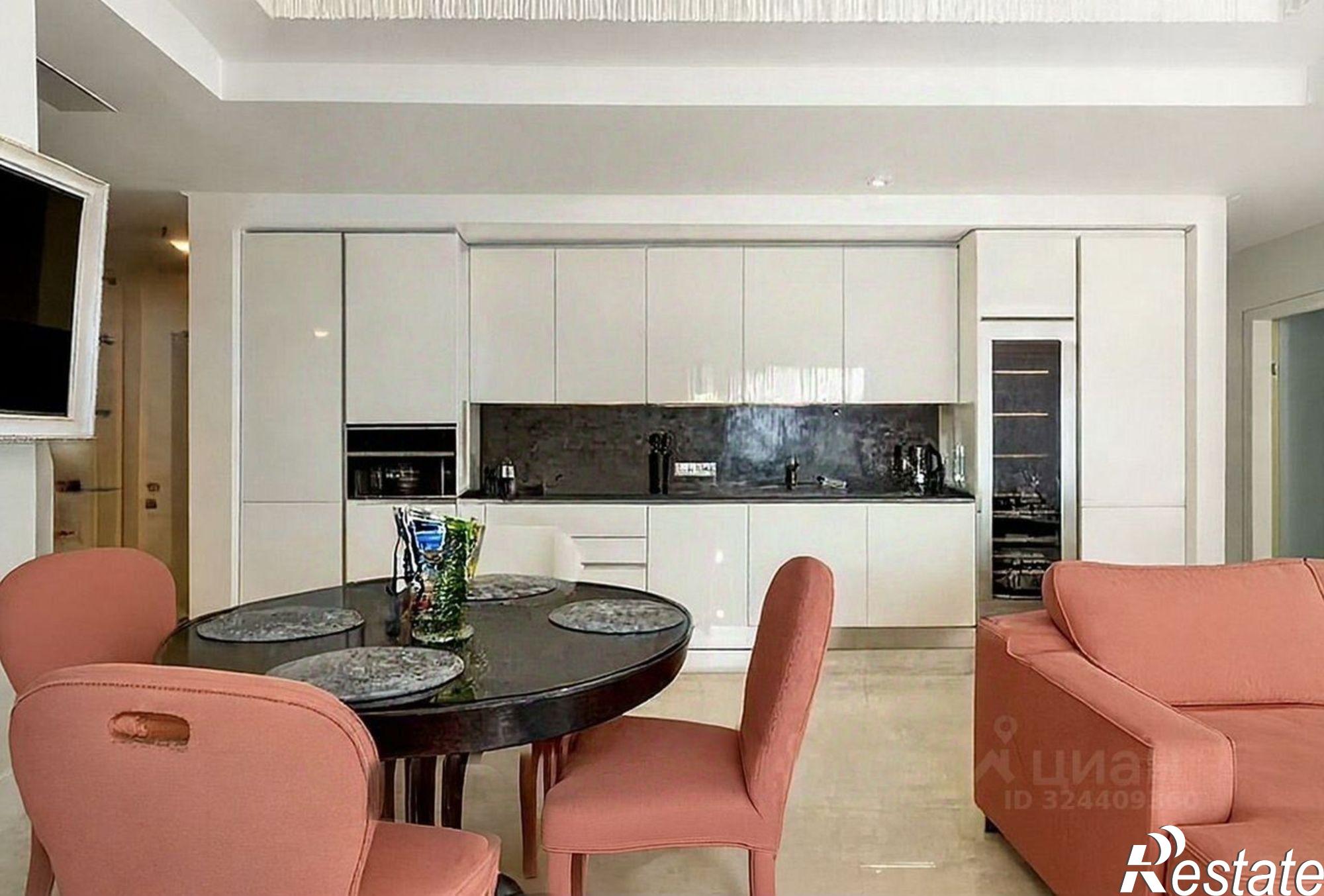 Купить квартиру за 25 000 000 рублей на Алупкинское шоссе, 12Ж