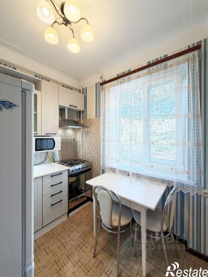 2-комн квартира проспект Октябрьской Революции, 25,  д. 25