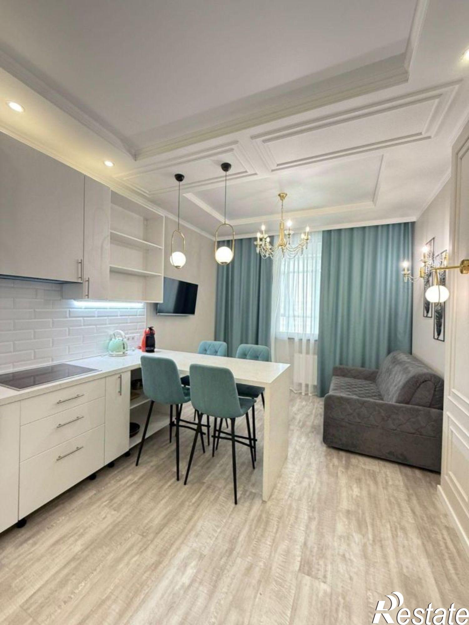 Сдать квартиру за 90 000 рублей на Симферополь, улица Фрунзе, 41А