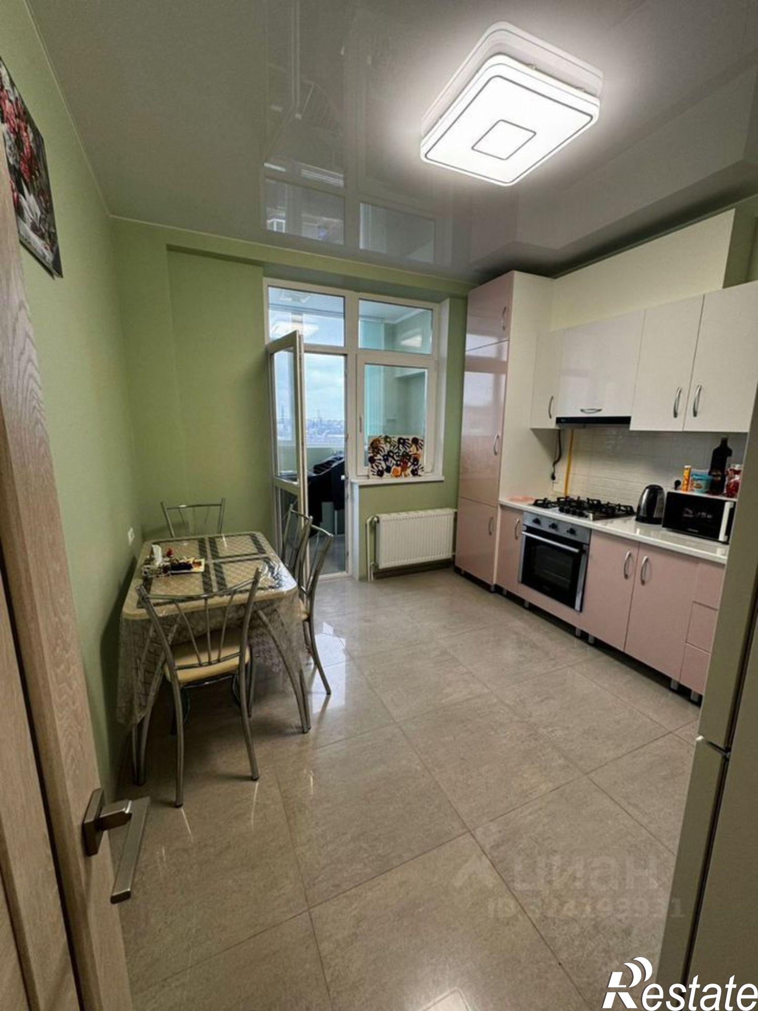 Сдать квартиру за 45 000 рублей на Симферополь, улица Батурина