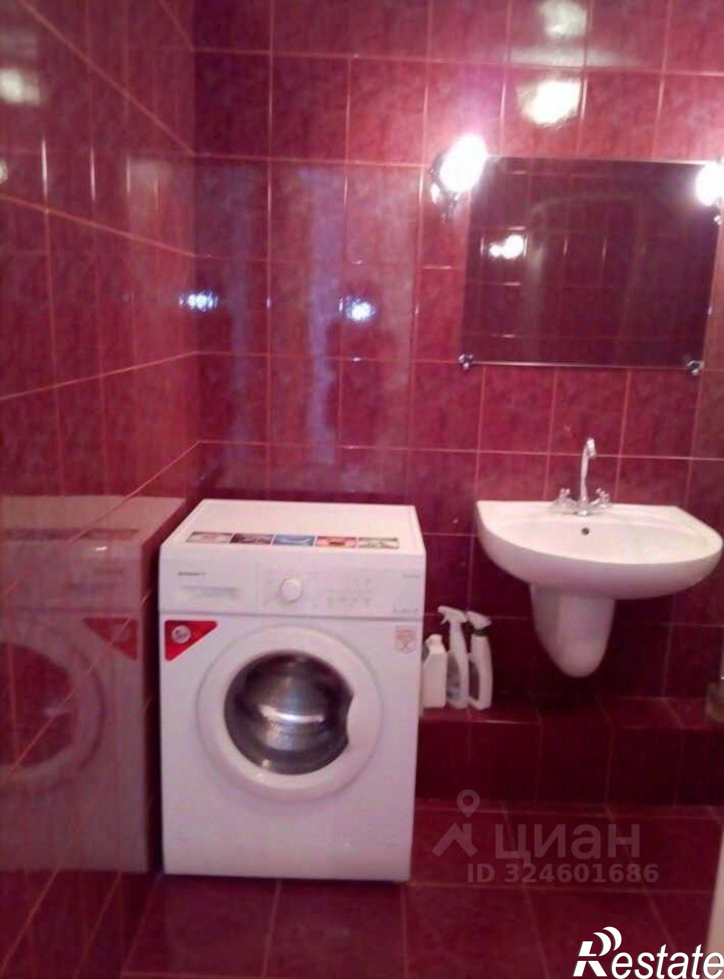 Сдать квартиру за 35 000 рублей на улица Генерала Петрова, 12