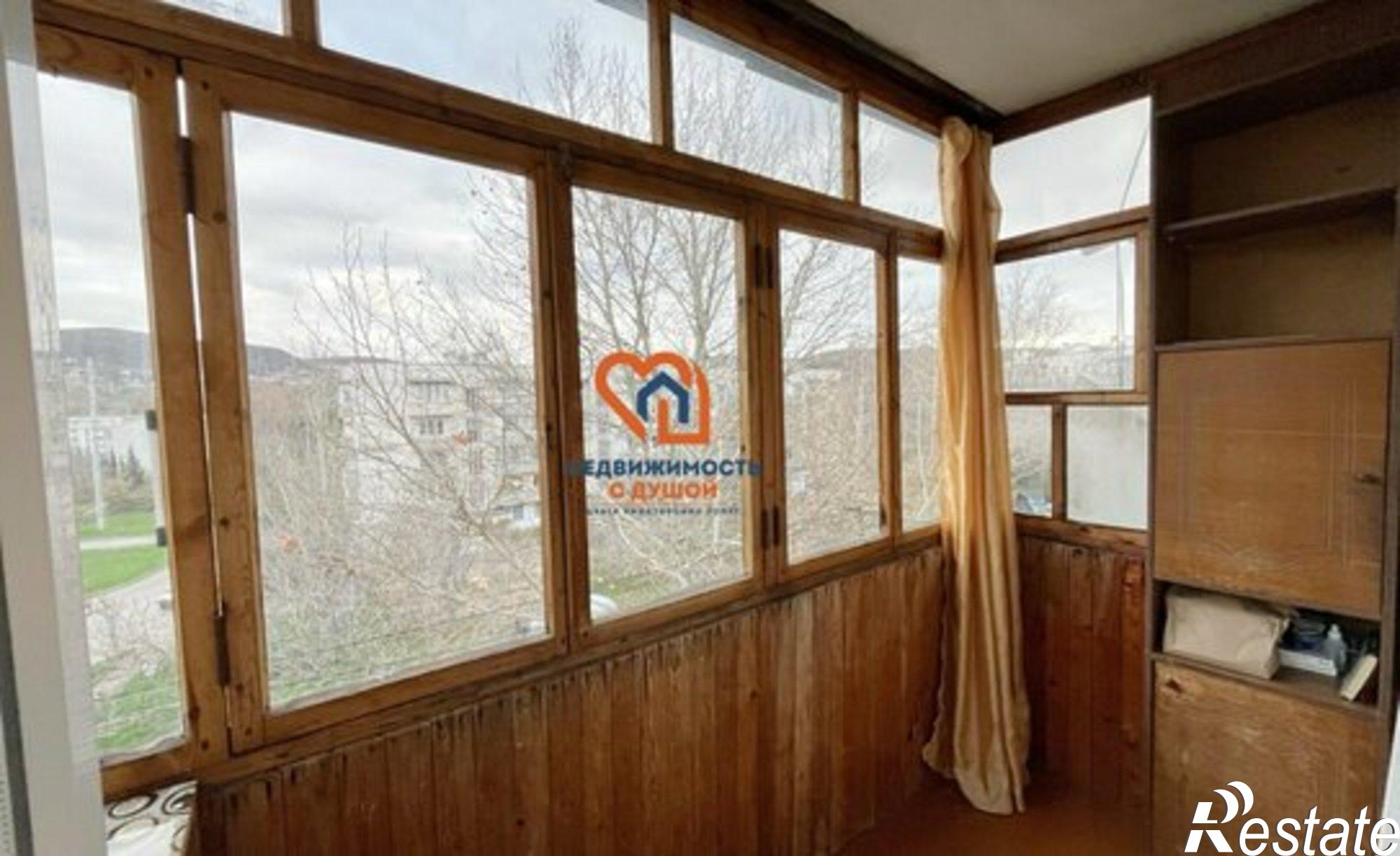 Купить квартиру за 4 200 000 рублей на Севастополь, Балаклавский район, Инкерман, улица Менжинского, 18