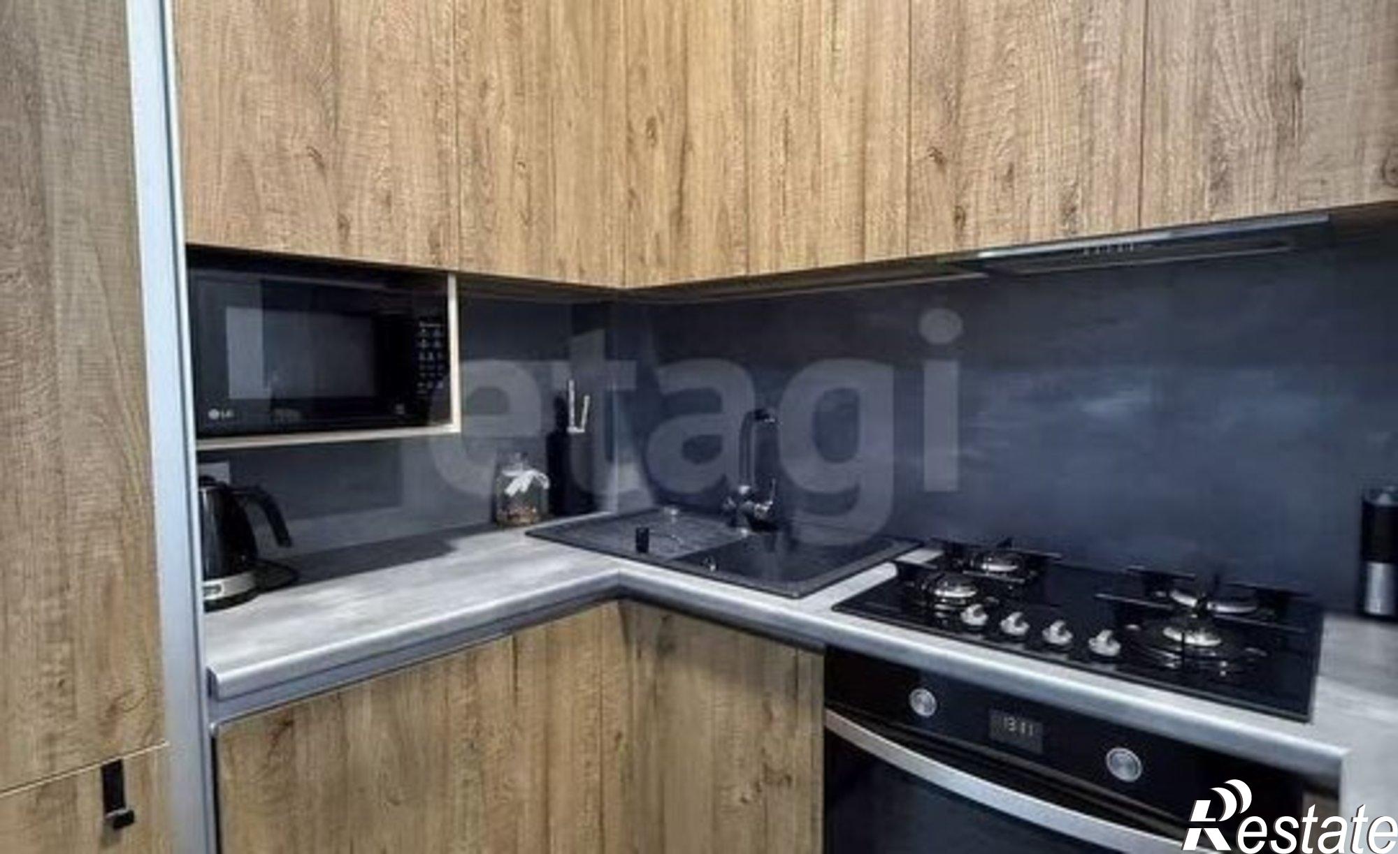 Купить квартиру за 15 000 000 рублей на Севастополь, улица Челнокова, 17к1