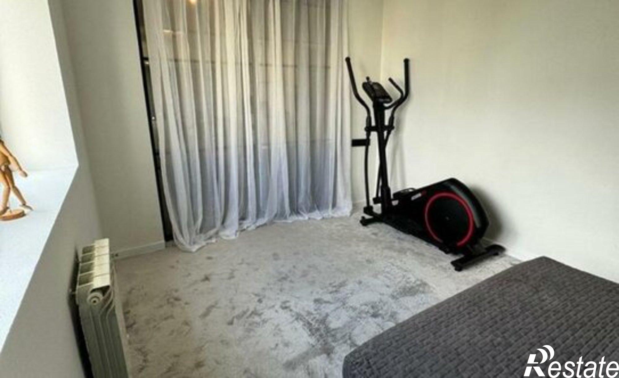 Купить квартиру за 13 000 000 рублей на Евпатория, проспект Ленина, 56