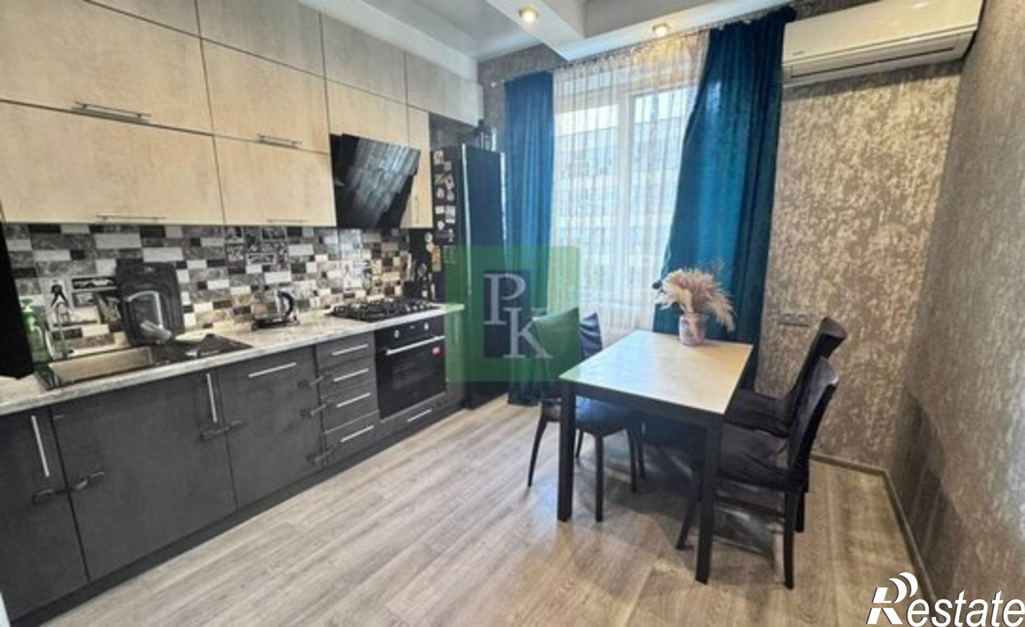 Купить квартиру за 16 500 000 рублей на Симферополь, Битакская улица, 17