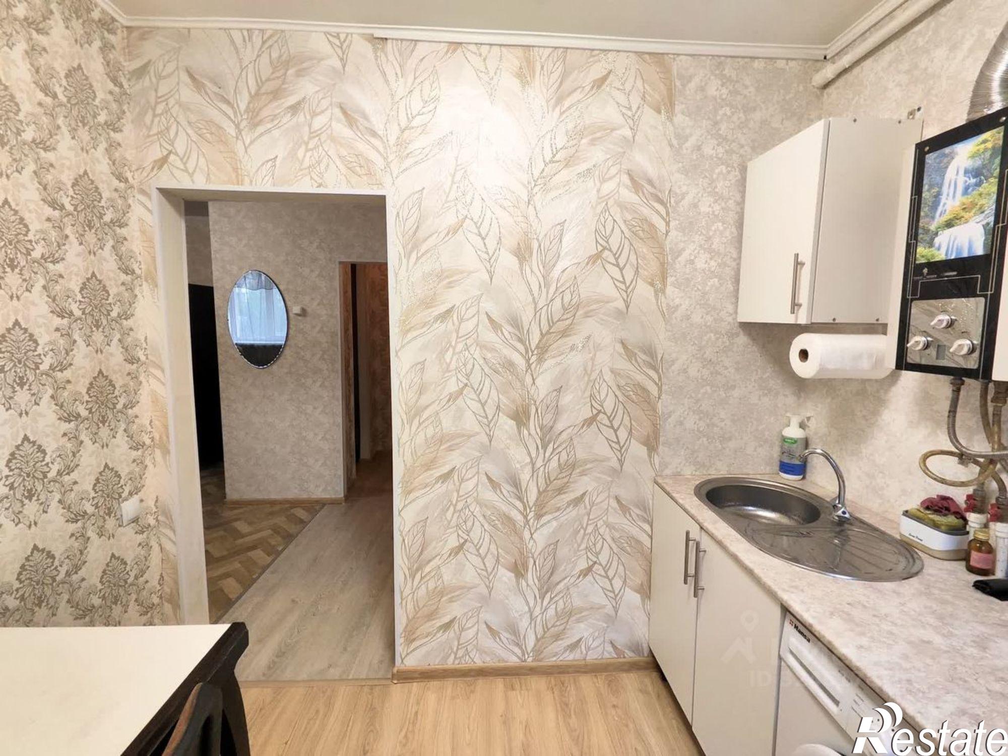 Купить квартиру за 5 700 000 рублей на улица Маршала Крылова, 11