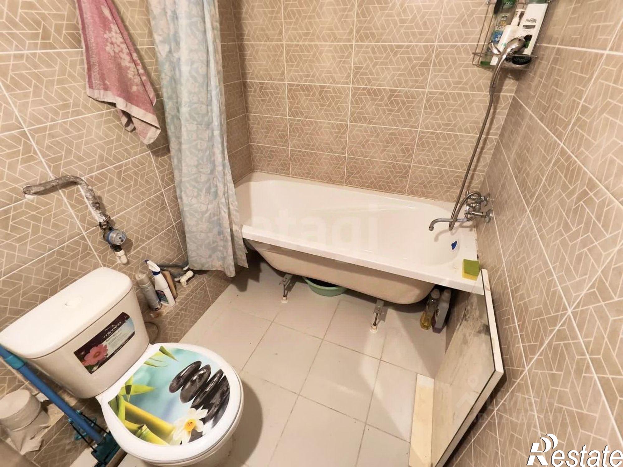 Купить квартиру за 5 700 000 рублей на улица Маршала Крылова, 11