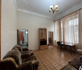 2-комн, 42кв м, этаж 2/2 ул Толстого, 19