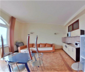 3-комн, 80кв м, этаж 1/6 наб им А.С.Пушкина, 17