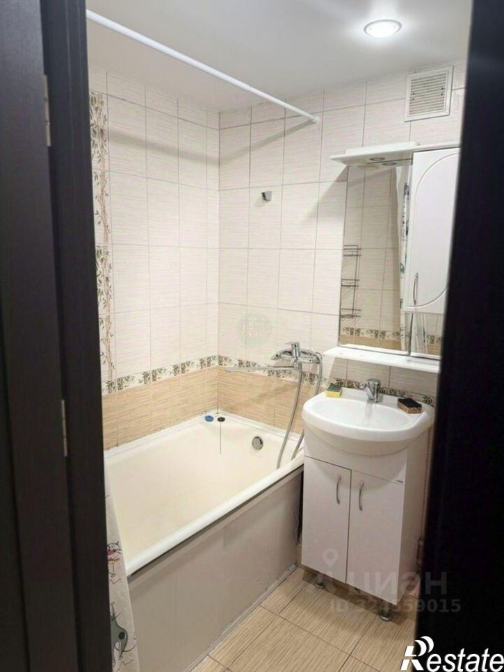 3-комн квартира пр-кт Генерала Острякова, 69а,  д. 69а