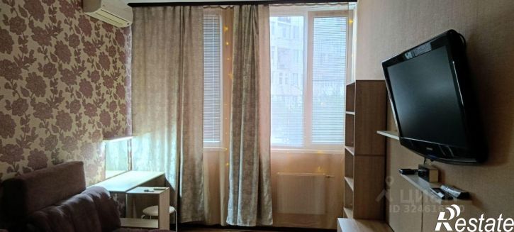 1-комн квартира Античный проспект, 52,  д. 52