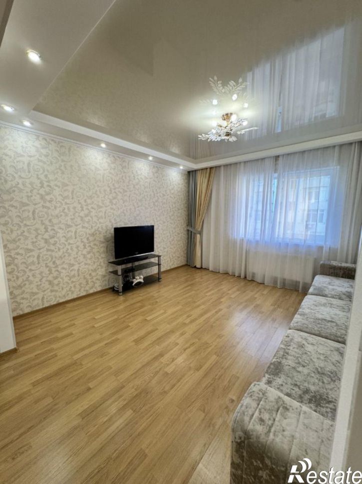 3-комн квартира Симферополь, Луговая улица