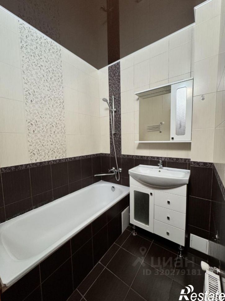 3-комн квартира Симферополь, Луговая улица