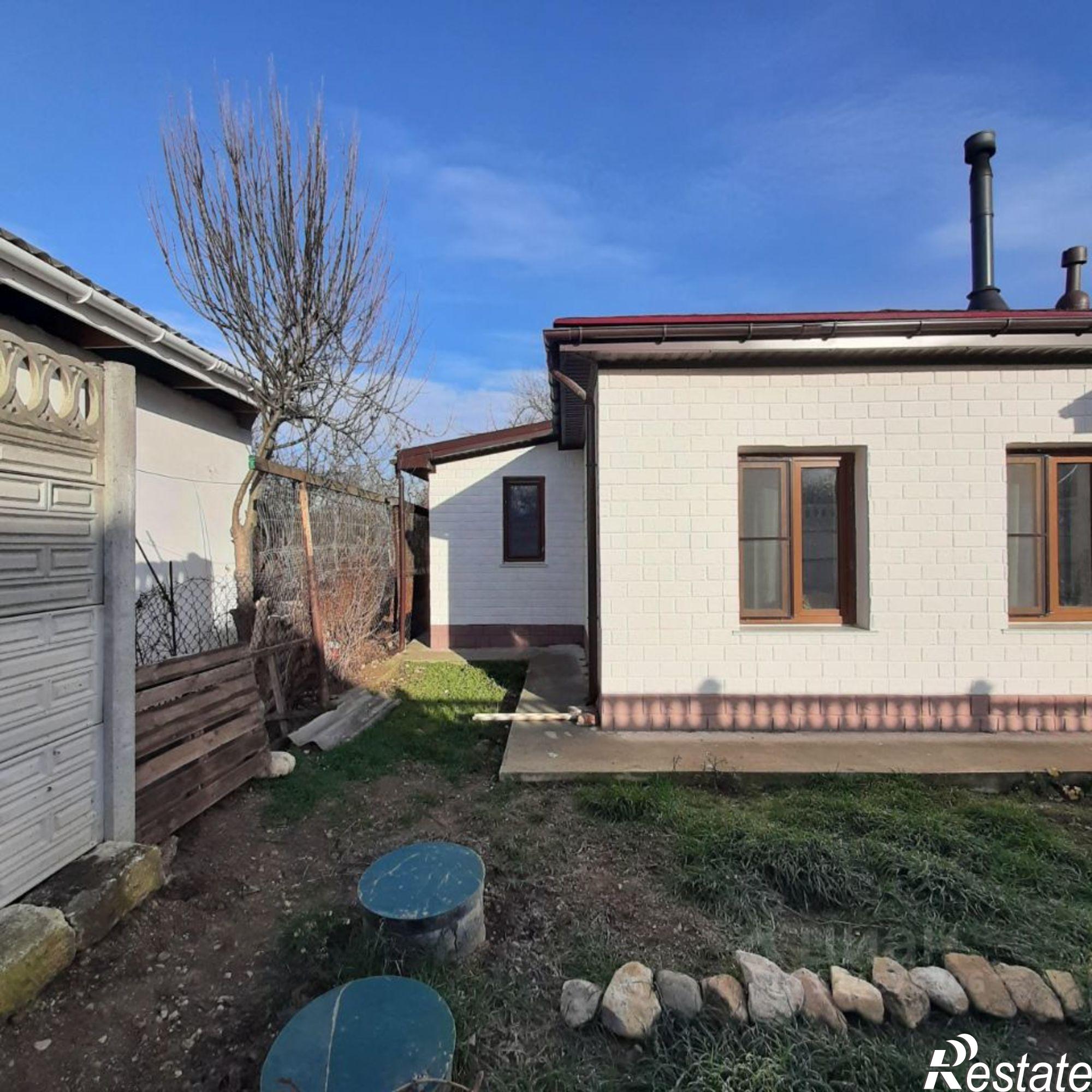 Купить дачу, дом, коттедж за 18 200 000 рублей на Севастополь, с. Орлиное, улица Трактористов, 11