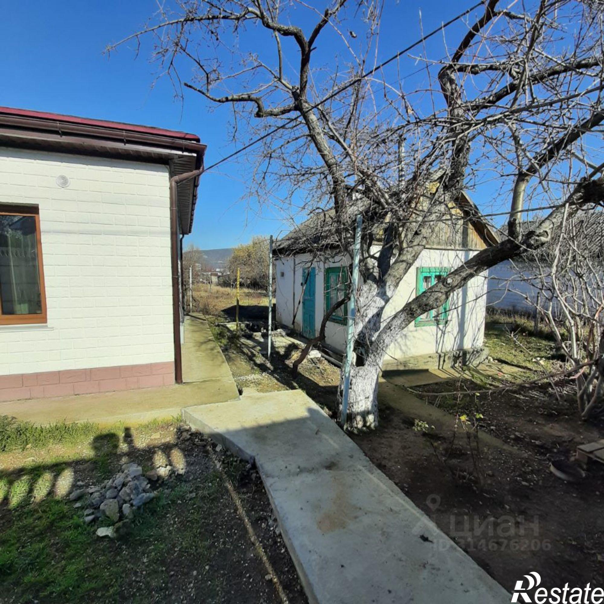 Купить дачу, дом, коттедж за 18 200 000 рублей на Севастополь, с. Орлиное, улица Трактористов, 11